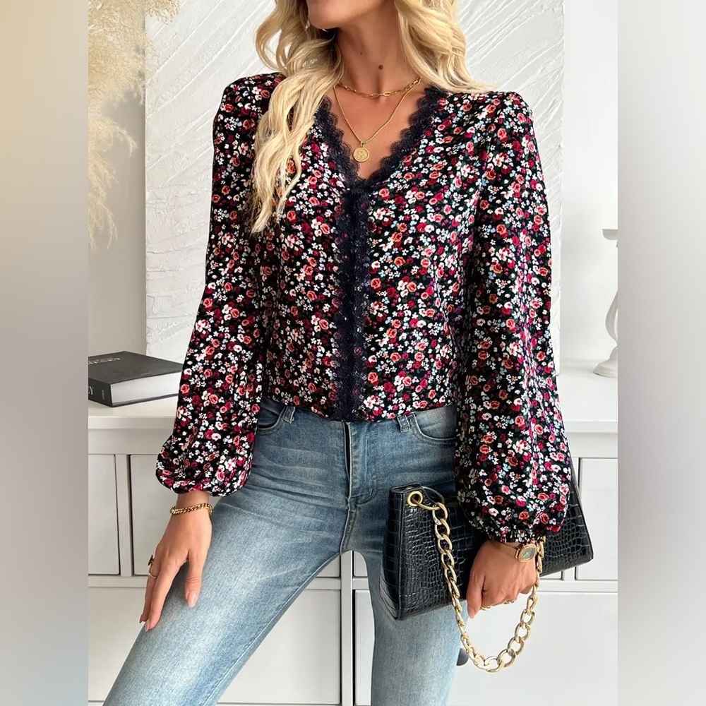 SHEIN Floral Print Lace Trim V-neck Blouse Black Red Blue Green Size Small